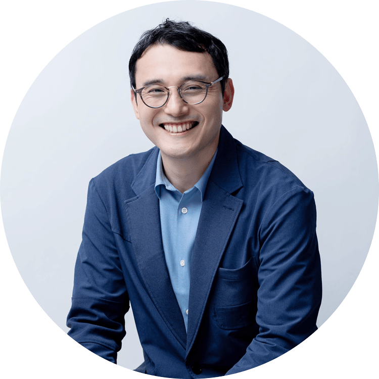 代表取締役社長 岡本 直也